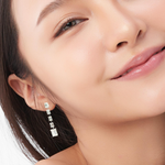 Load image into Gallery viewer, 14KT White Gold Cut Diamond Drop earrings