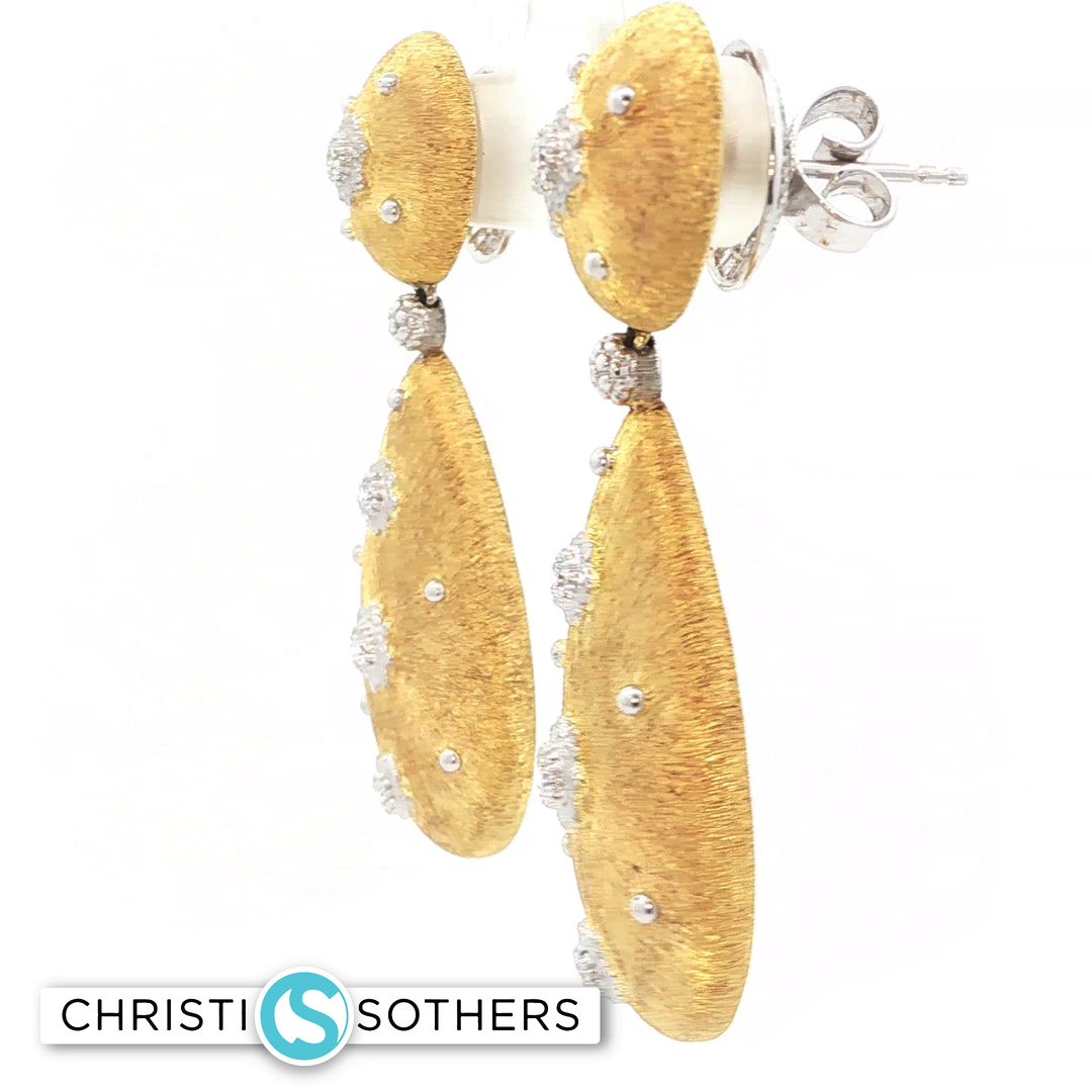 18KT Yellow Gold Textured Diamond Drop Earrings (0.23 cttw)