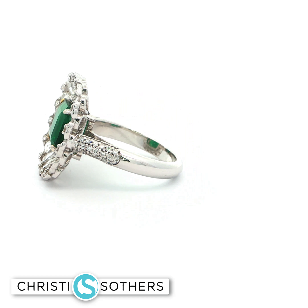 18KT White Gold Square Emerald Cocktail Ring with Diamond Accents (2.50 cttw)