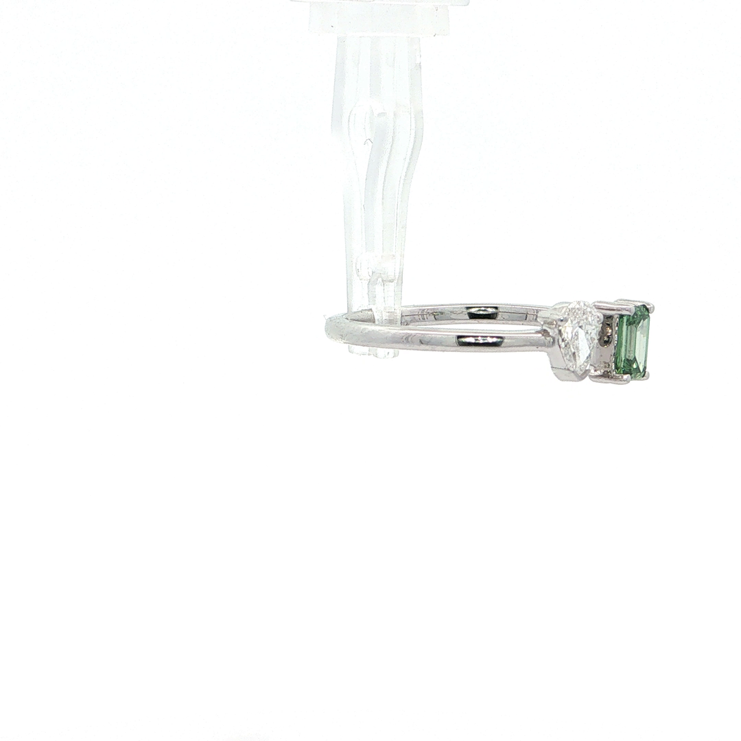 14KT White Gold Toi et Moi Ring with Green & White Lab-Grown Diamonds (0.40 cttw)