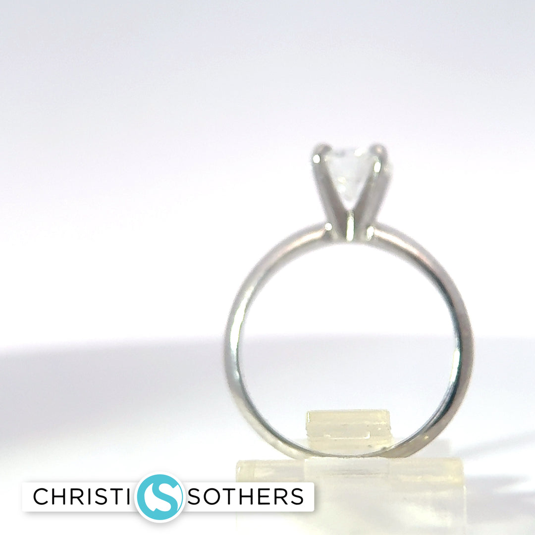 14KT White Gold 1.08ct Lab‑Grown Certified Round Diamond Solitaire Engagement Ring