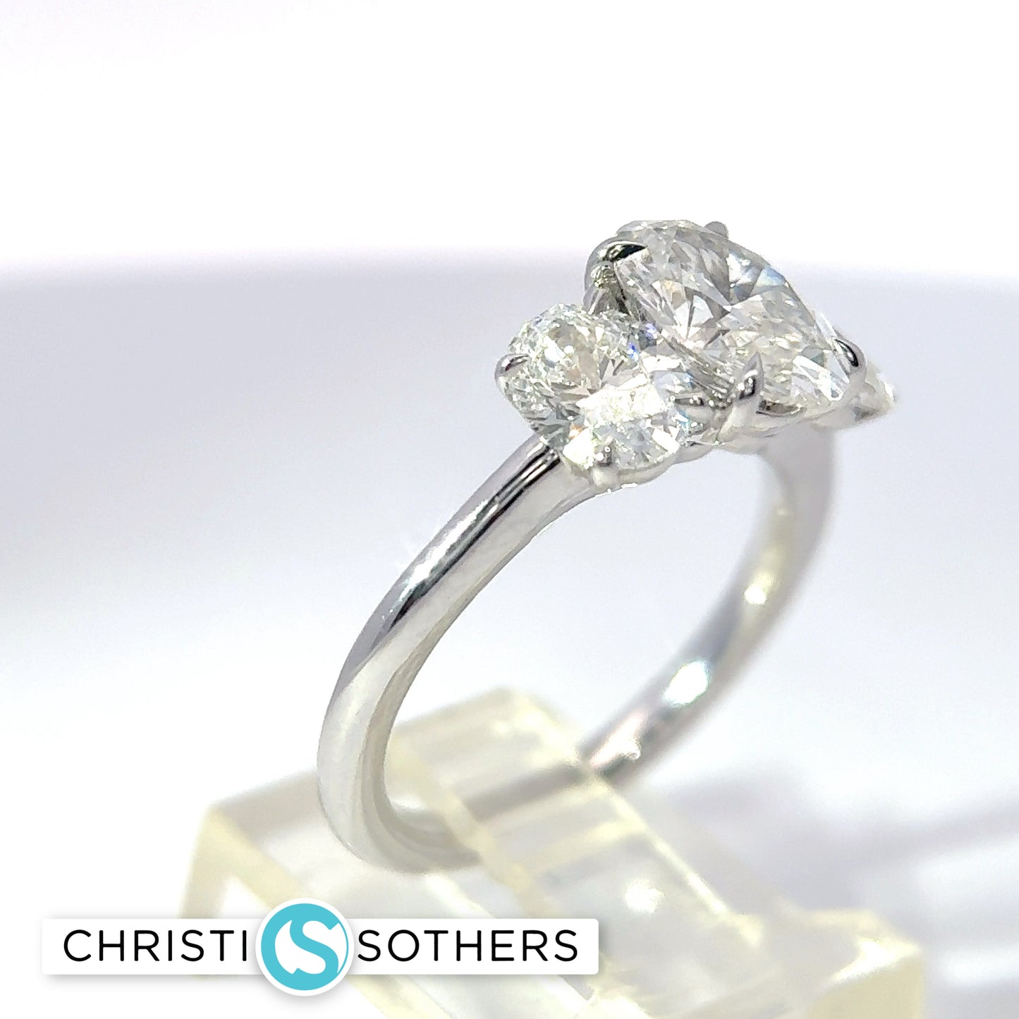 14KT White Gold 3.00ct Lab Oval Diamond Engagement Ring