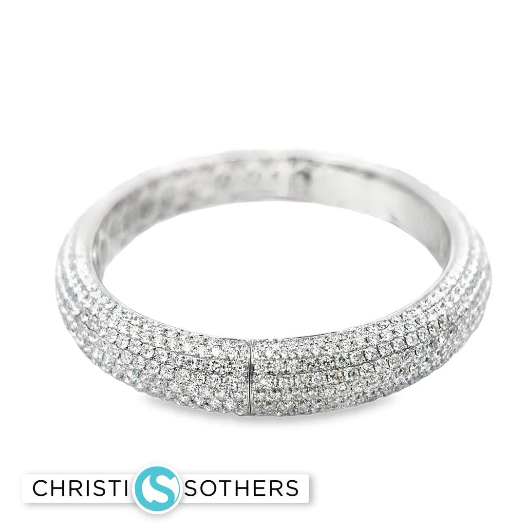 18KT White Gold Diamond Pavé Bangle Bracelet